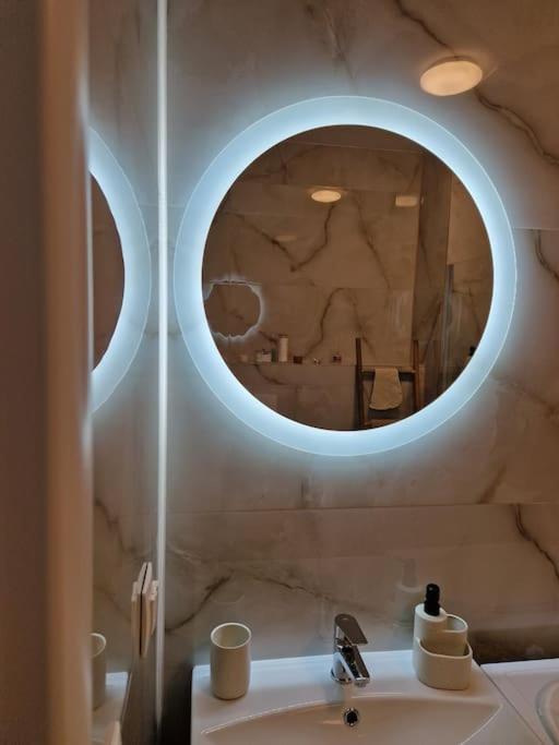 Apartman V Meste Bratislava Buitenkant foto